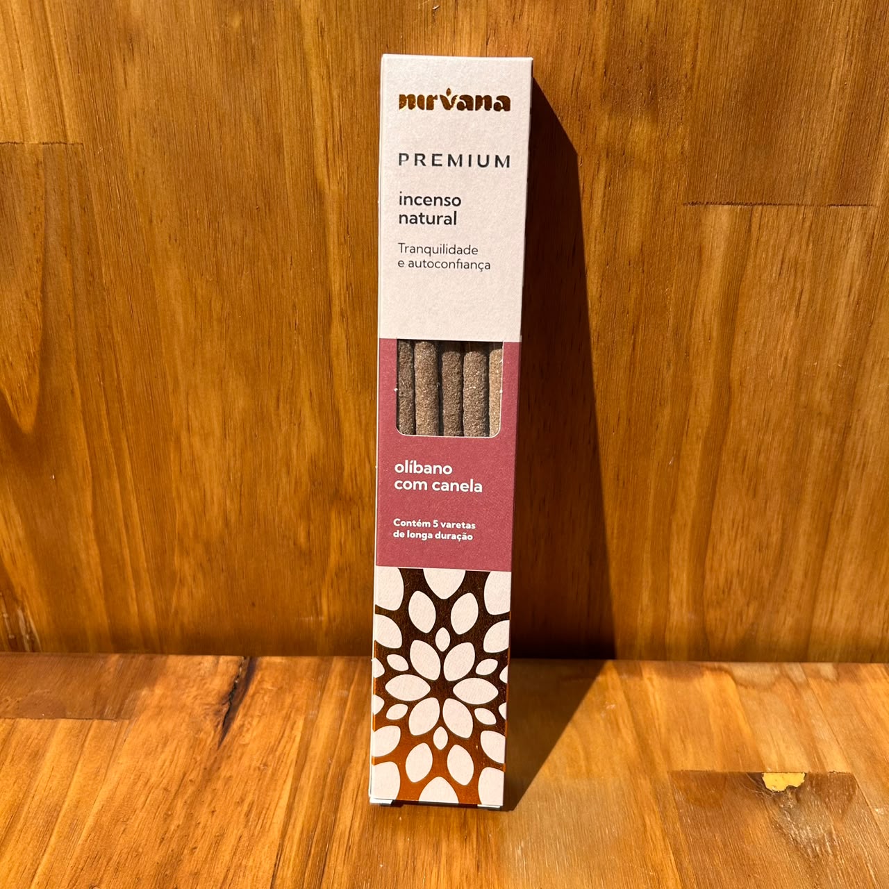INCENSO NATURAL NIRVANA PREMIUM OLÍBANO COM CANELA 5 VARETAS
