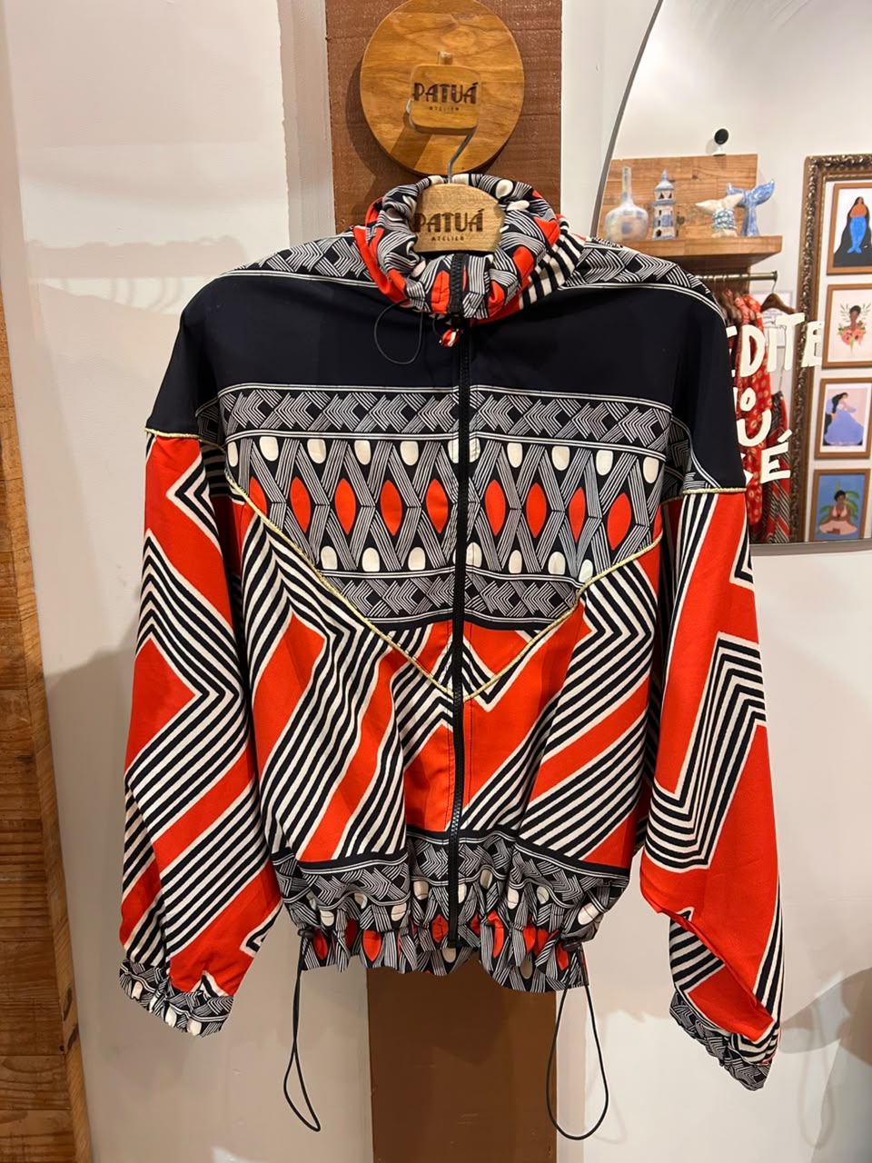 CASACO PONCHO ORIGENS VERMELHO